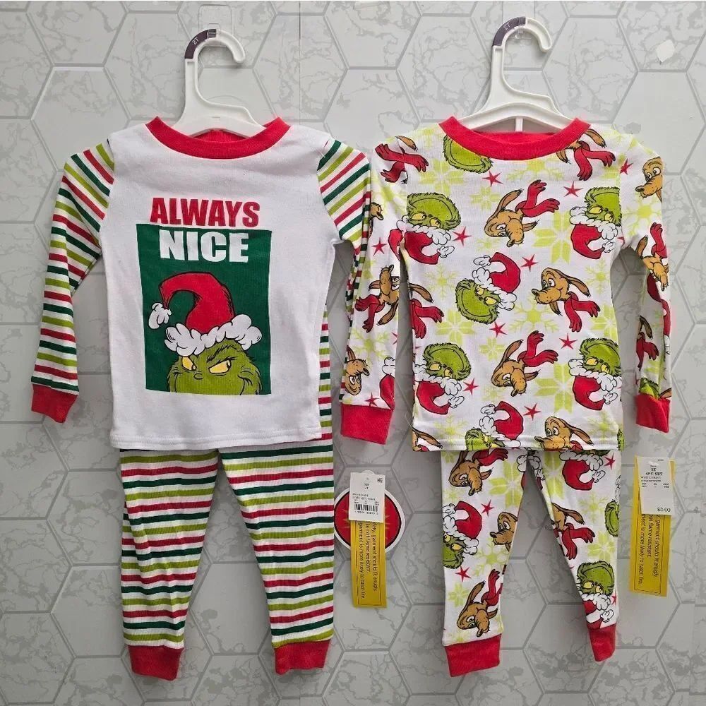 Nwt Christmas Unisex Boy or Girl The Grinch Dr. Seuss 4pc pajama set 100% cotton